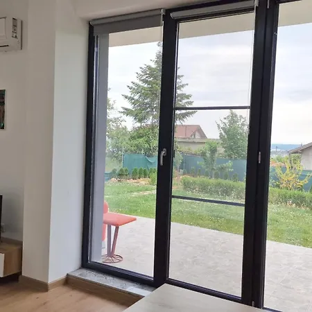 Ferienhaus уютный Ray в варне *