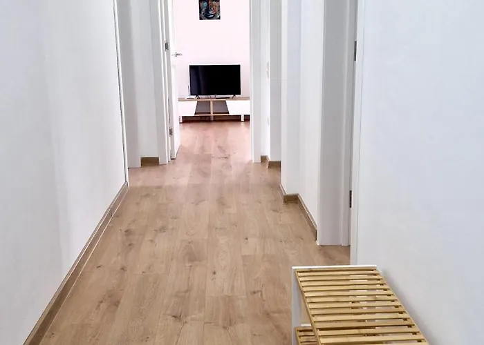 уютный Ray в варне Warna